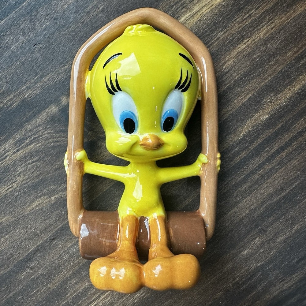 Vintage 1997 WB Warner Bros Tweety Bird Wall Figurine Art Plaque